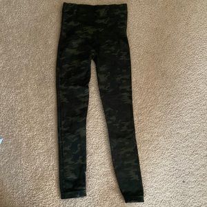 Spanx camouflage leggings-size medium